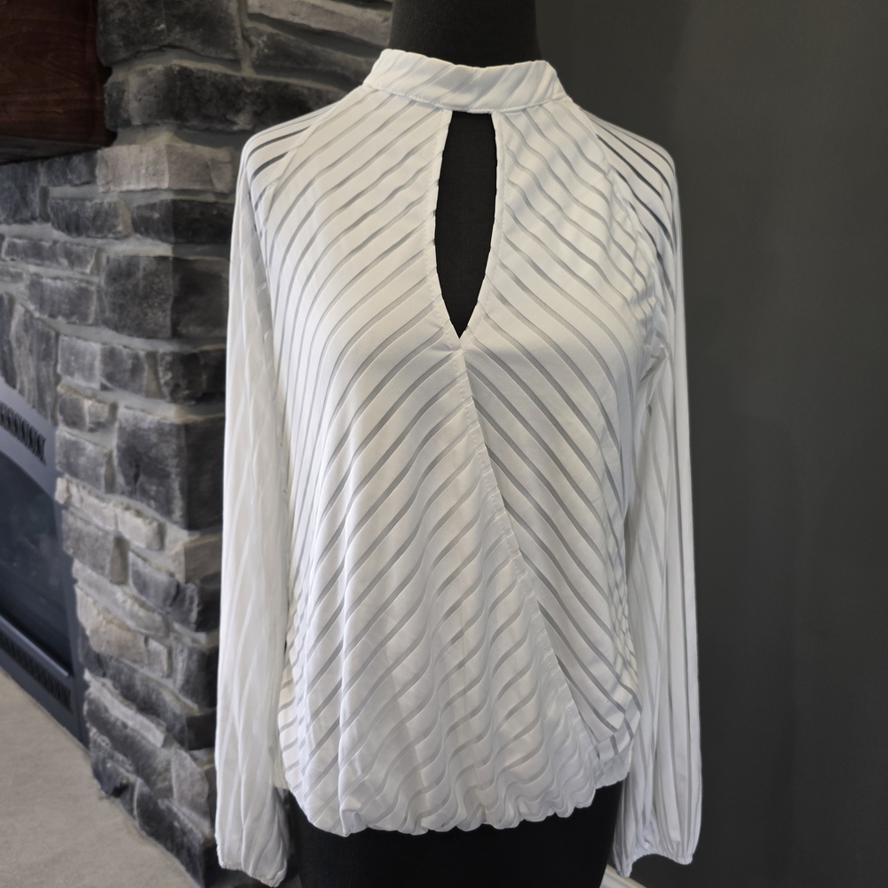 Daytrip White Striped Keyhole Wrap Blouse
